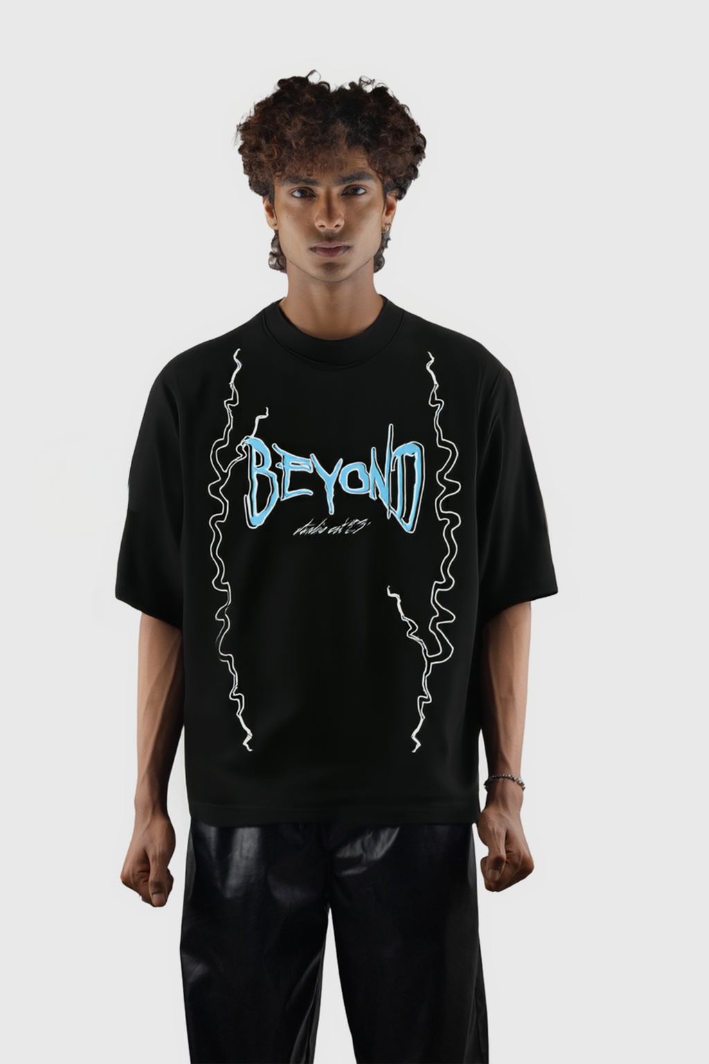 BEYOND ORIGNALS BLACK OVERSIZED  T SHIRT