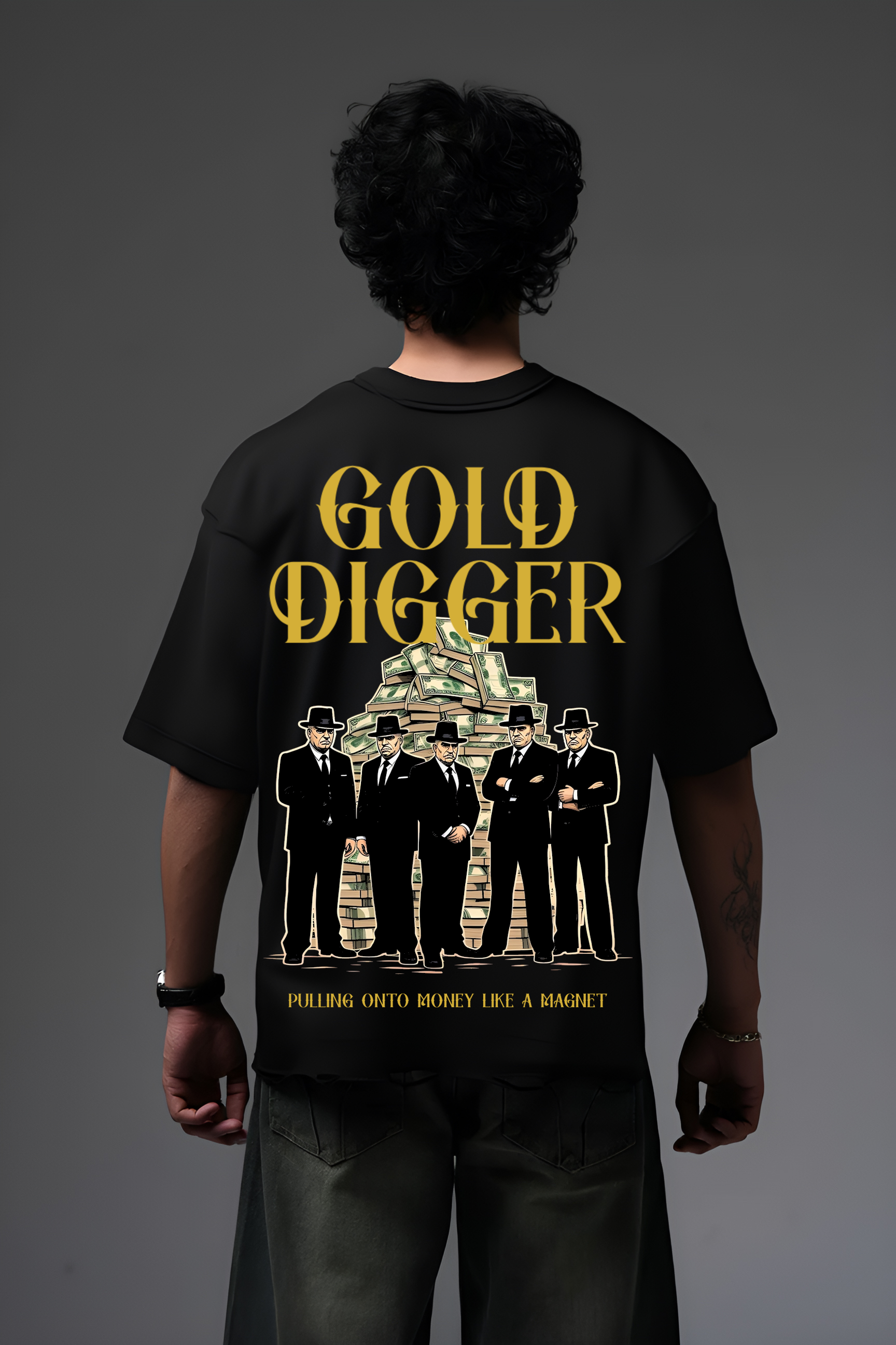 GOLD DIGGER BLACK OVERSIZED T SHIRT