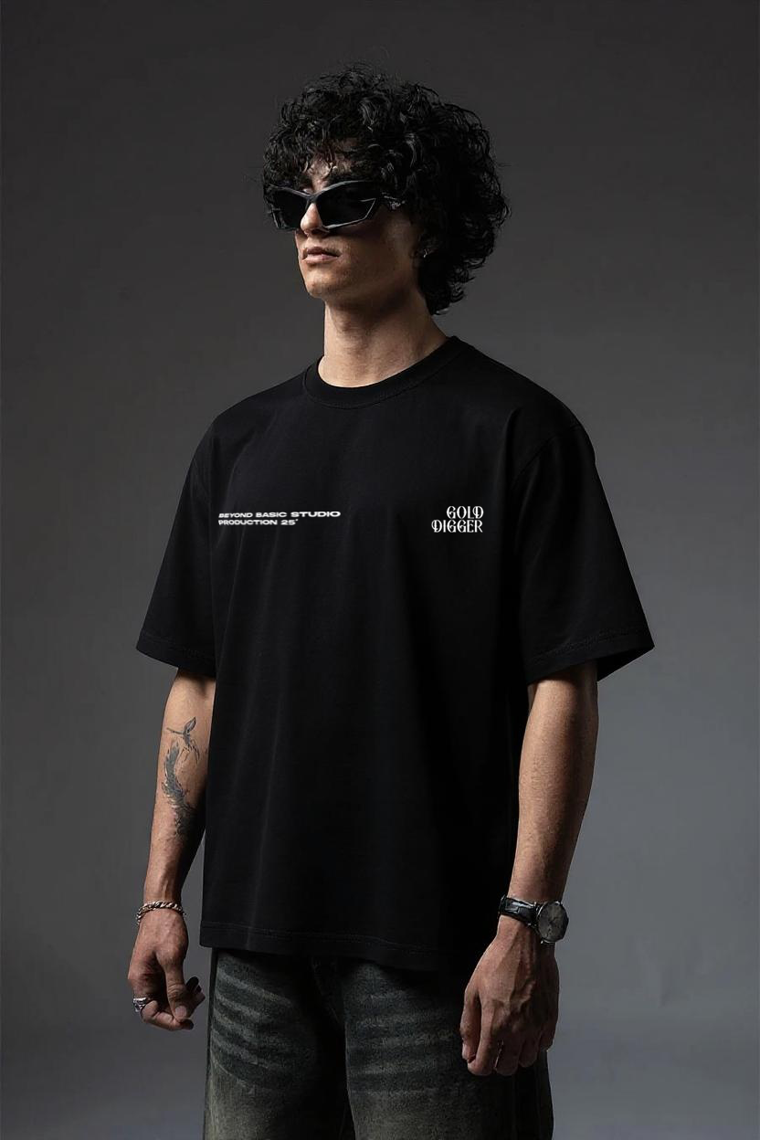 GOLD DIGGER BLACK OVERSIZED T SHIRT